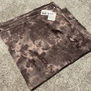 Lululemon Snap Scarf